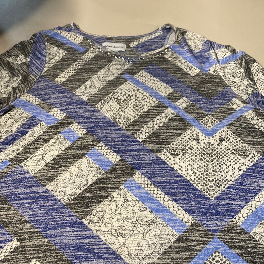 Blue grey and white Alfred dunner 3/4 sleeve shirt